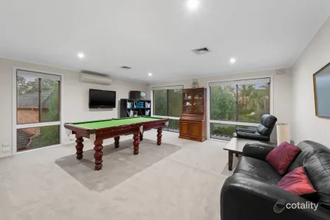 Property photo of 10 Greenock Place Templestowe VIC 3106