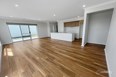 Property photo of 33 Gamon Street Mickleham VIC 3064
