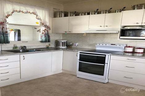 164 Aurora St, Temora, NSW 2666