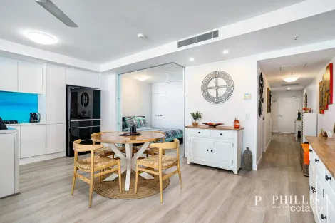 Property photo of 307/378 Marine Parade Labrador QLD 4215