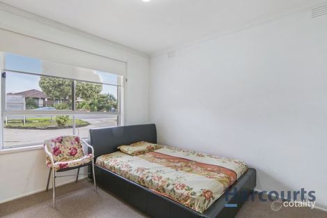 Property photo of 1/214 Milleara Road Keilor East VIC 3033