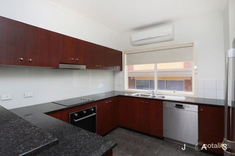 Property photo of 1 Cavalry Circuit Maribyrnong VIC 3032