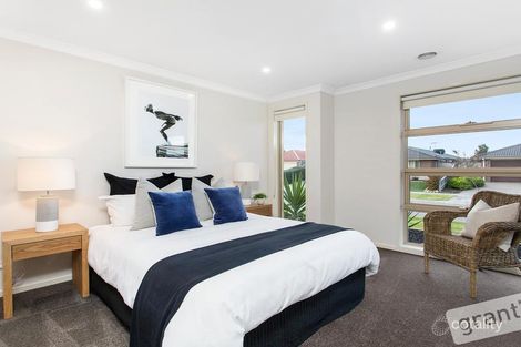 Property photo of 82 Gallery Way Pakenham VIC 3810