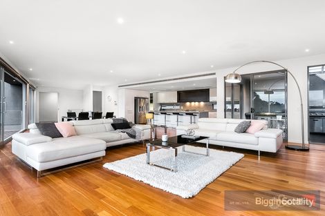 Property photo of 29 Lakeside Crescent Maribyrnong VIC 3032