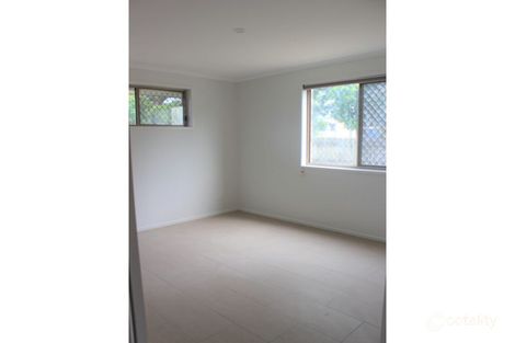 Property photo of 131 Kingfisher Parade Toogoom QLD 4655