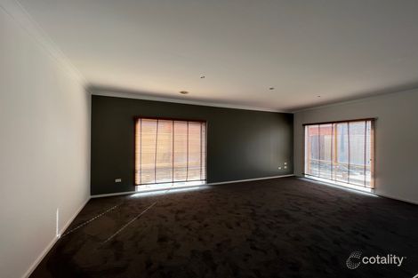 Property photo of 8 Studley Park Way Caroline Springs VIC 3023