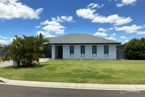 15 Periwinkle Cres, Toogoom, QLD 4655