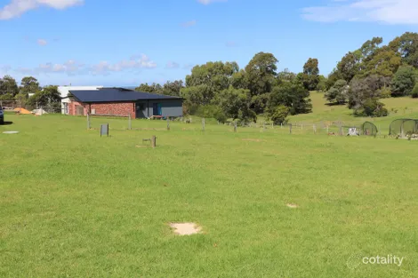 Property photo of 51 Angophora Drive Mallacoota VIC 3892