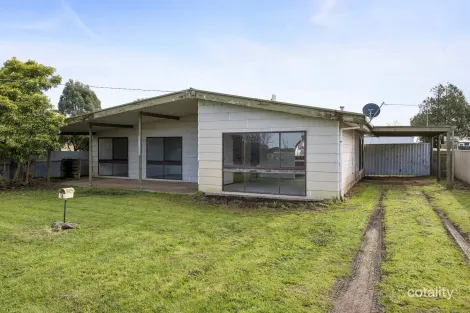 16 Blandford St, Cobden, VIC 3266