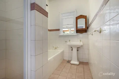 Property photo of 643 Elm Street Albury NSW 2640