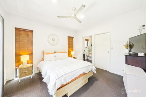 Property photo of 50 Bayswater Avenue Varsity Lakes QLD 4227