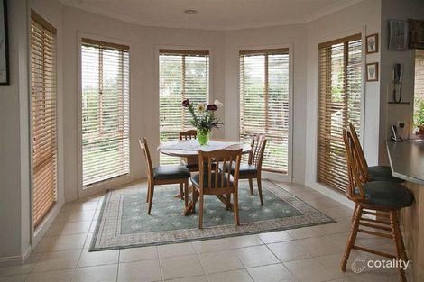 Property photo of 65 Walker Drive Drouin VIC 3818