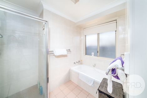 Property photo of 17 Oleander Crescent Lake Albert NSW 2650