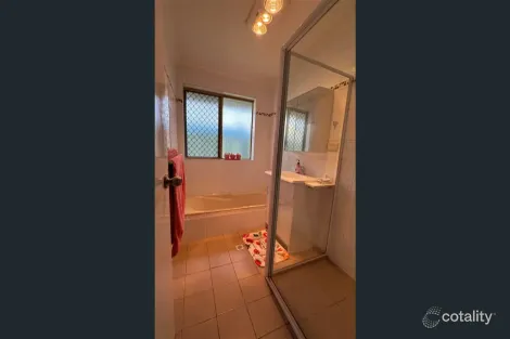 Property photo of 27 Candish Grove Seville Grove WA 6112