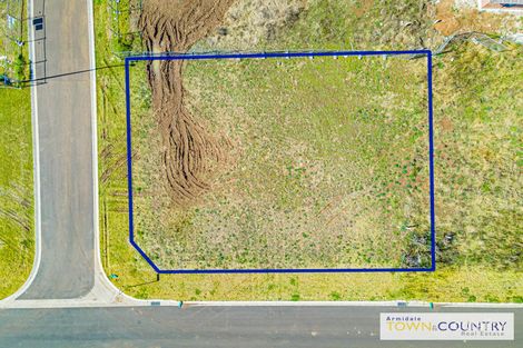 Property photo of 15 Frizell Crescent Armidale NSW 2350