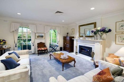 Property photo of 140 Winmalee Road Balwyn VIC 3103
