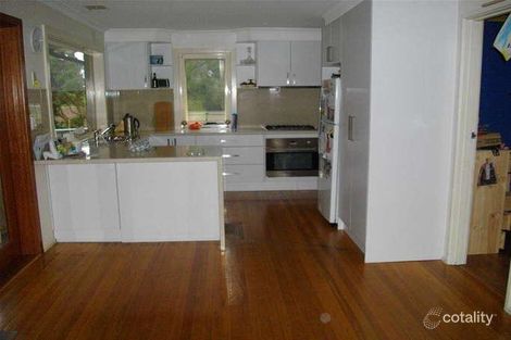 Property photo of 3 Walnut Drive Kilsyth VIC 3137