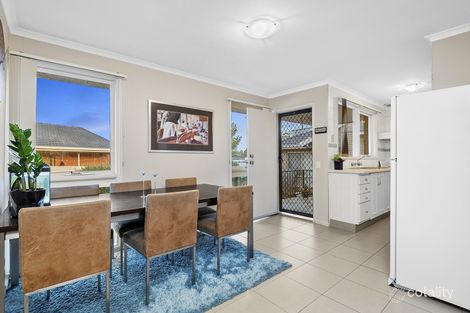 Property photo of 10 Heatherton Road Endeavour Hills VIC 3802