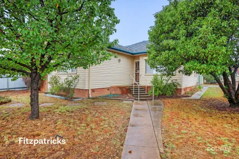 7 Essex Rd, Mount Austin, NSW 2650