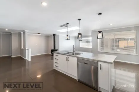 Property photo of 2 Cleat Place Ocean Reef WA 6027