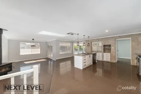 Property photo of 2 Cleat Place Ocean Reef WA 6027