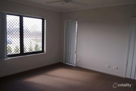 Property photo of 4 Rise Circuit Pacific Pines QLD 4211
