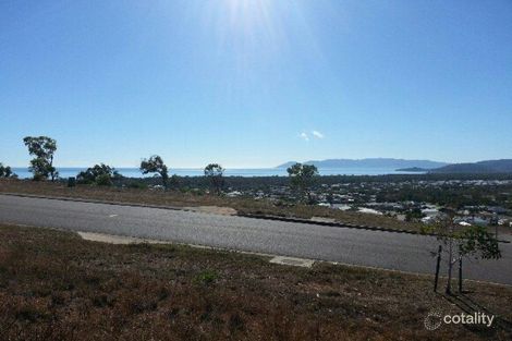 34-36 Bilbao Pl, Bushland Beach, QLD 4818