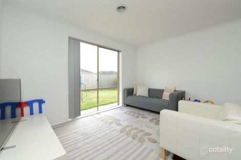 Property photo of 10 Grove Court Carrum Downs VIC 3201