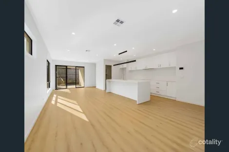 Property photo of 8 Webber Drive Deanside VIC 3336