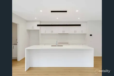 Property photo of 8 Webber Drive Deanside VIC 3336