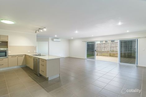 Property photo of 4 Chairmans Close Jones Hill QLD 4570