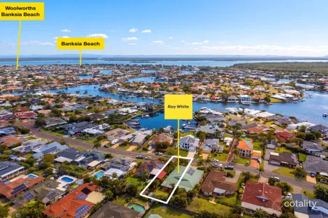 2/28 Headsail Dr, Banksia Beach, QLD 4507