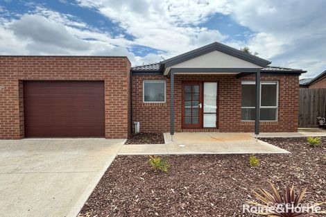 Property photo of 2/8 Coventry Place Melton South VIC 3338