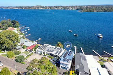 Property photo of 171 Coal Point Road Coal Point NSW 2283