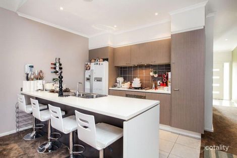 Property photo of 53 Callista Circuit Taylors Hill VIC 3037