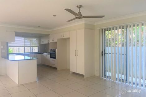 Property photo of 3/8 Fourth Avenue Labrador QLD 4215