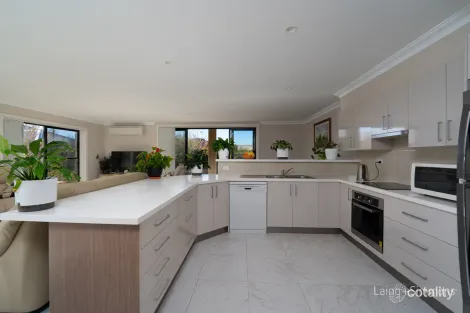 Property photo of 11A/22 Freeman Crescent Armidale NSW 2350