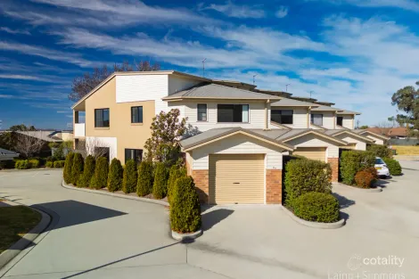 Property photo of 11A/22 Freeman Crescent Armidale NSW 2350