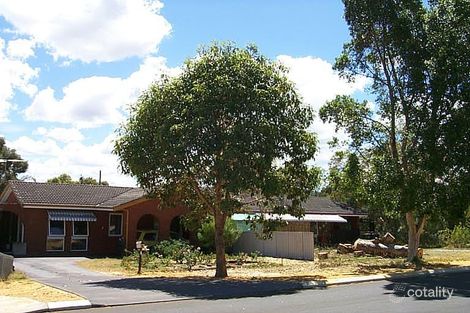 Property photo of 16 Ypres Road Camillo WA 6111