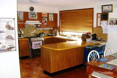 Property photo of 12 Hovell Court Cranbourne VIC 3977