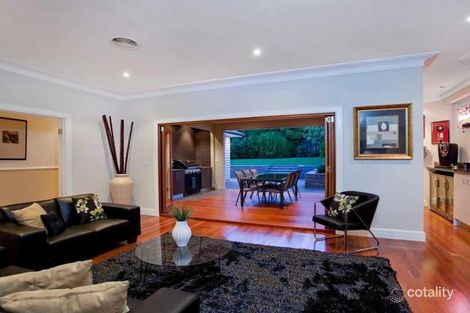 Property photo of 27 Loeman Street Strathmore VIC 3041