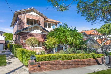 15 POTTER ST, RUSSELL LEA, NSW 2046