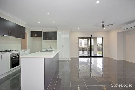 Property photo of 30 Kerrisdale Crescent Beaconsfield QLD 4740