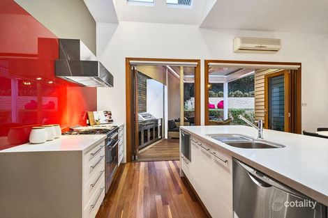 Property photo of 33 Hunt Crescent Ascot Vale VIC 3032