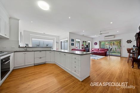 Property photo of 55 The Circuit Pakenham VIC 3810