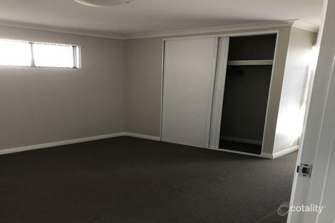 Property photo of 11/18 Queen Street Little Grove WA 6330