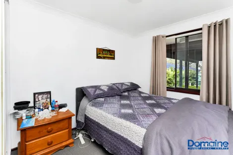 Property photo of 7 Charlotte Close Lurnea NSW 2170