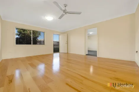 Property photo of 2/5 William Street Gladstone Central QLD 4680
