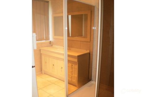 Property photo of 14 Lyndhurst Road Gladstone Park VIC 3043