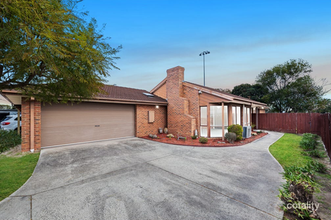 33 Milroy Cres, Seaford, VIC 3198
